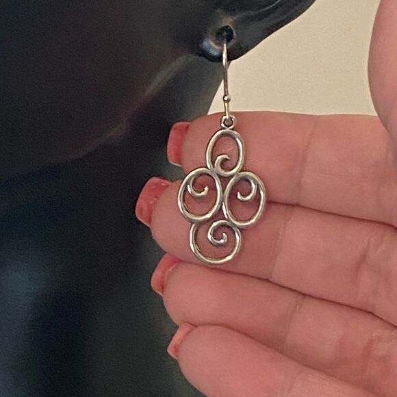 James Avery Retired 4 Swirl Earrings - Picture 3 of 4
